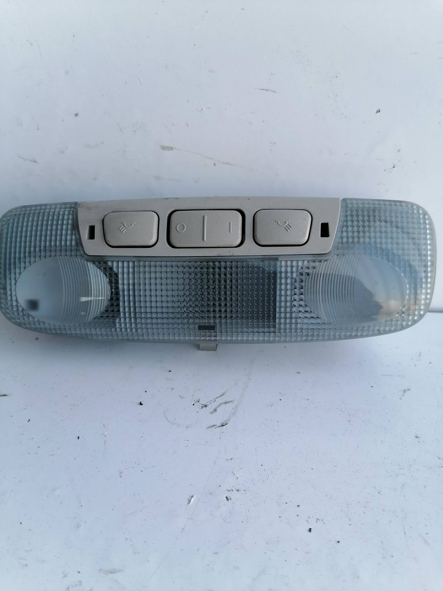 Luce cortesia ant. tetto